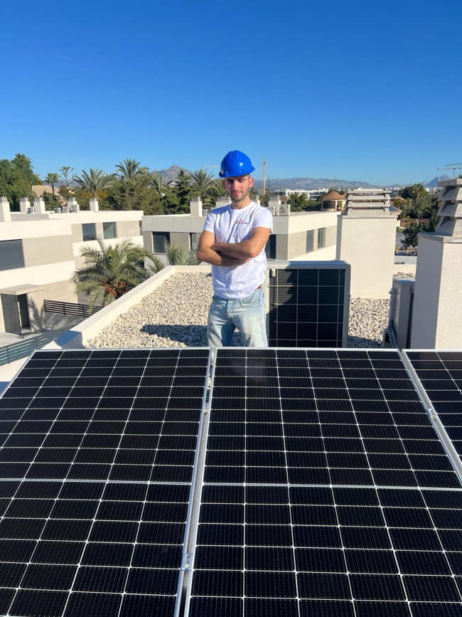 Autoconsumo Fotovoltaico en Alicante: Desata el Poder Solar.